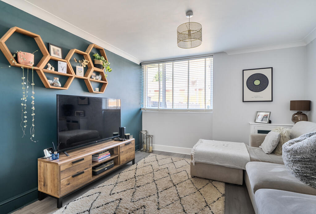 North Road, Winterbourne, Bristol, Gloucestershire, BS36 - View 2