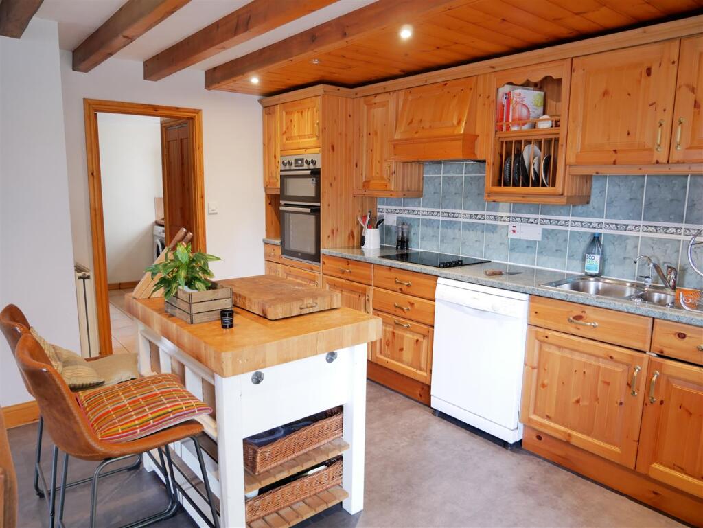 House in Swindon - View 5