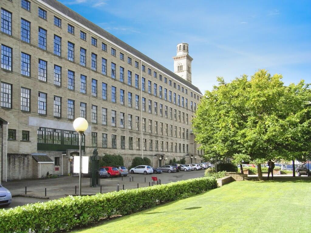 Riverside Court, Saltaire