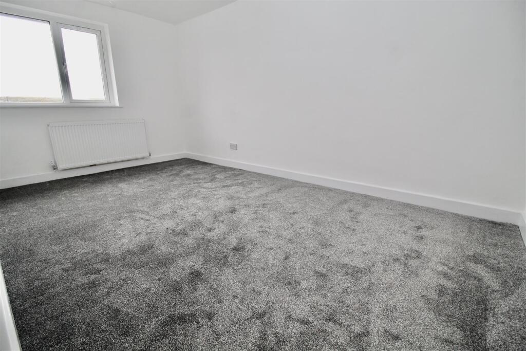 House in Solihull, Bickenhill and Marston Green - View 4