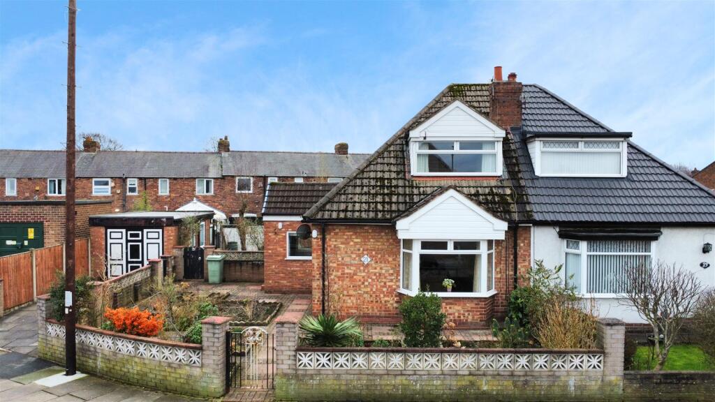 Main image of property: Grimshaw Street, St Helens