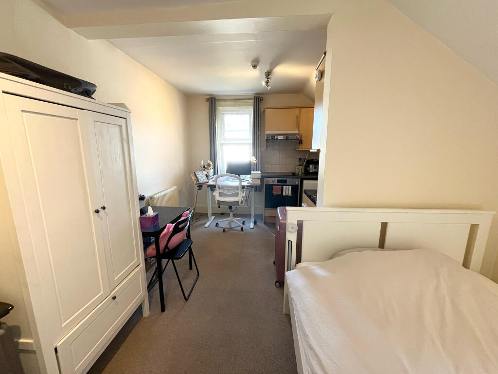 Main image of property: COWLEY ROAD, OXFORD