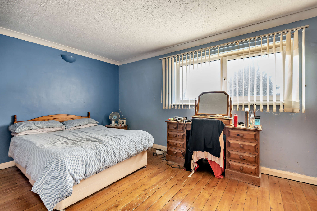 Bishopsfield Road, Fareham, Hampshire, PO14 - View 6