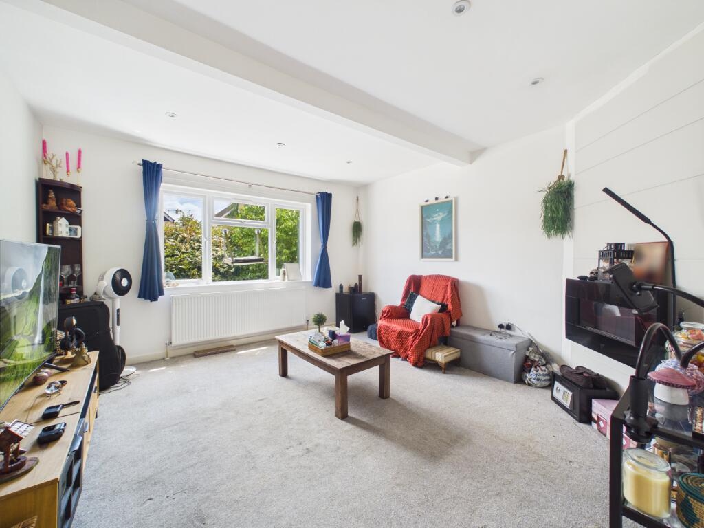 House in Rochester - View 4