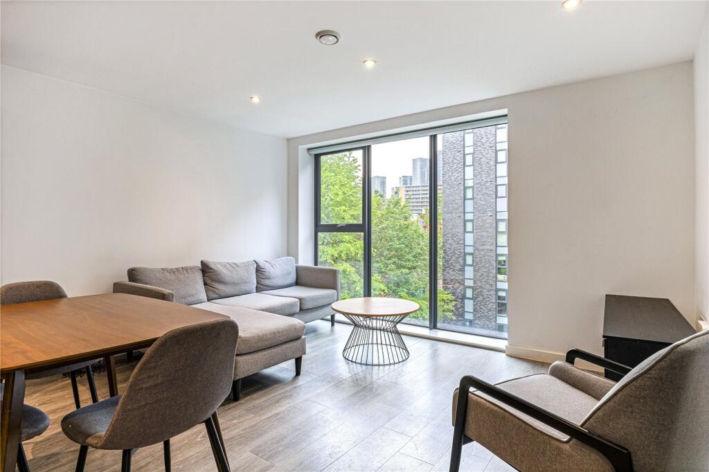 Apartment in Salford, Greater Manchester - View 2