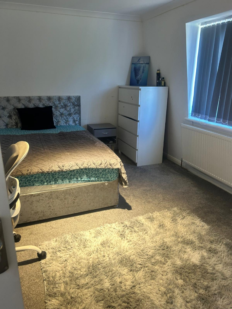 Main image of property: Brighton Road, Coulsdon, Surrey, CR5