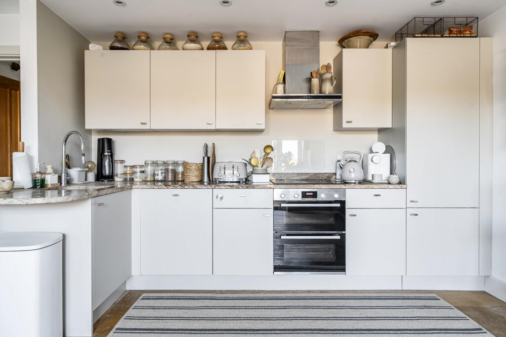 Apartment in South Oxfordshire, Thame - View 5