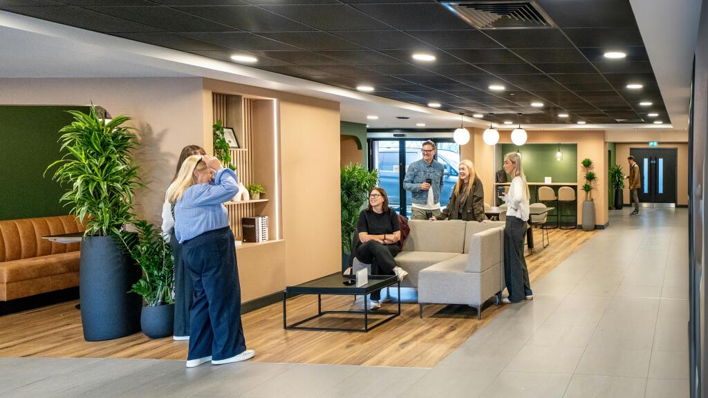 Reception1.jpg