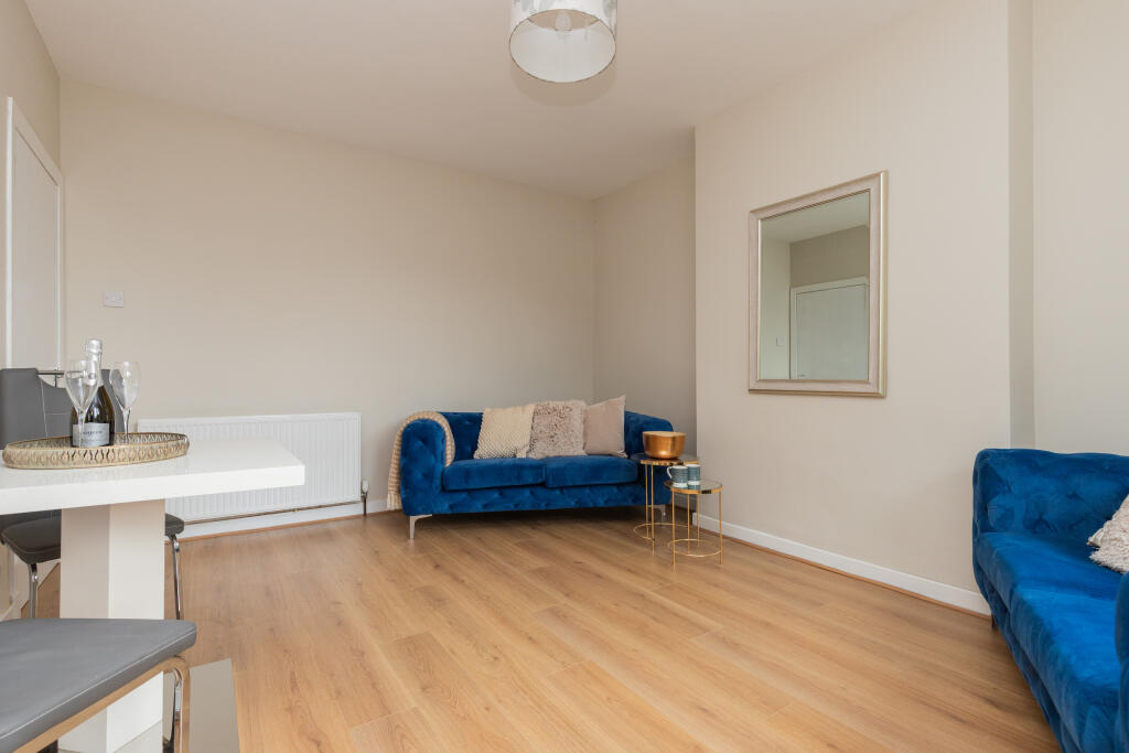 Apartment in Glasgow - View 4