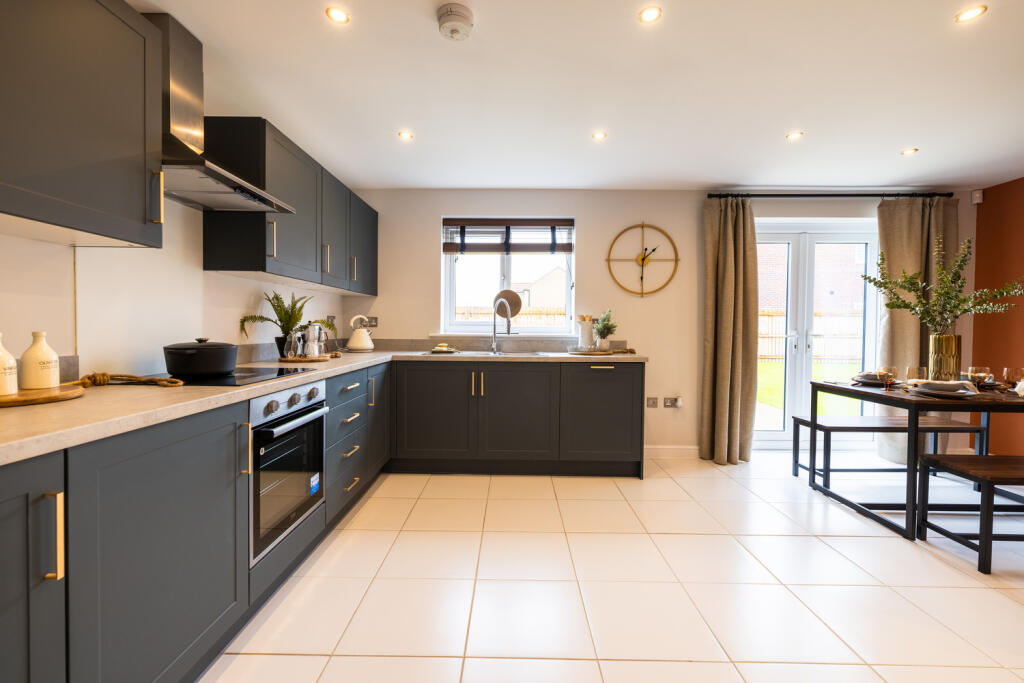 Main image of property: Oak Tree Crescent,
Knottingley,
WF11 0EW