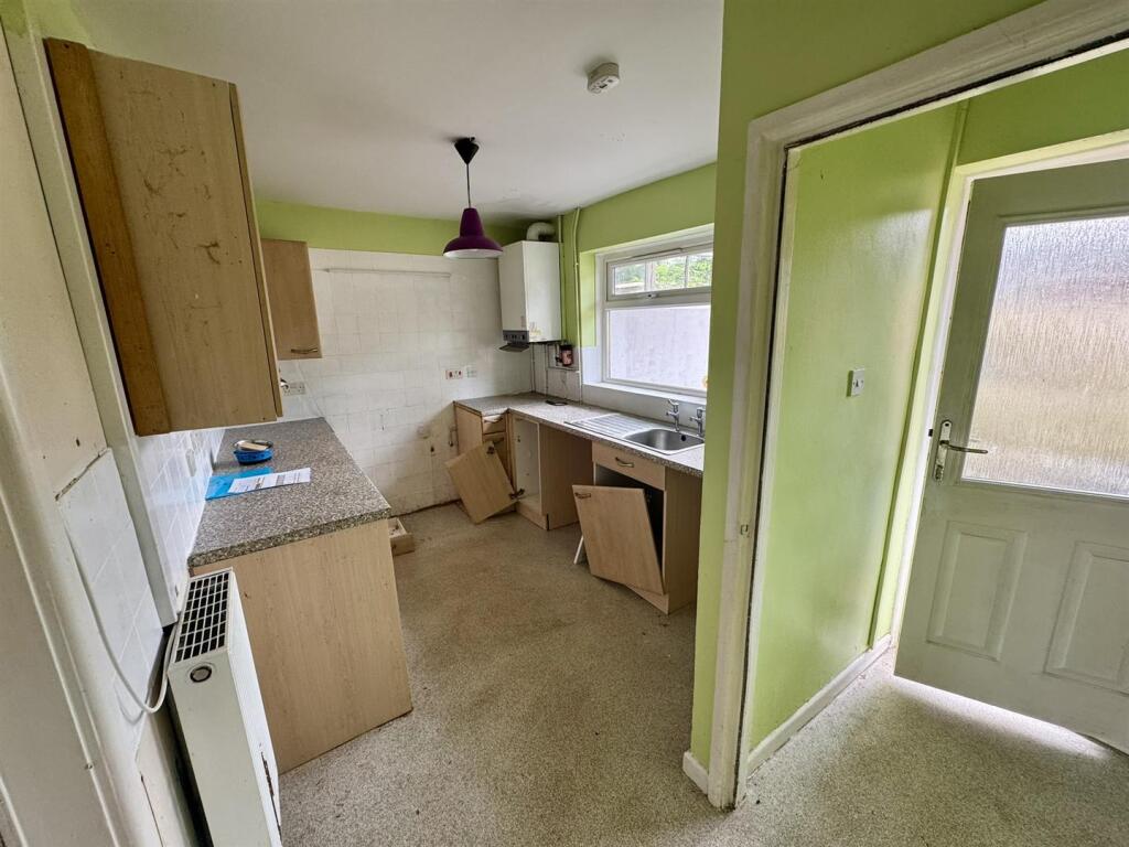 House in Whitchurch, Waymills - View 3