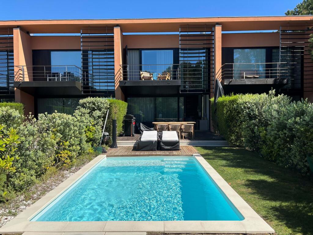 Main image of property: Setúbal, Carvalhal