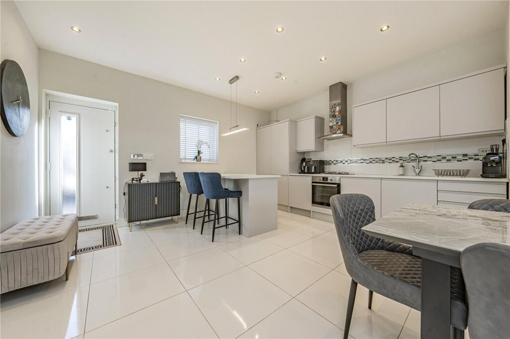 House in London - View 4