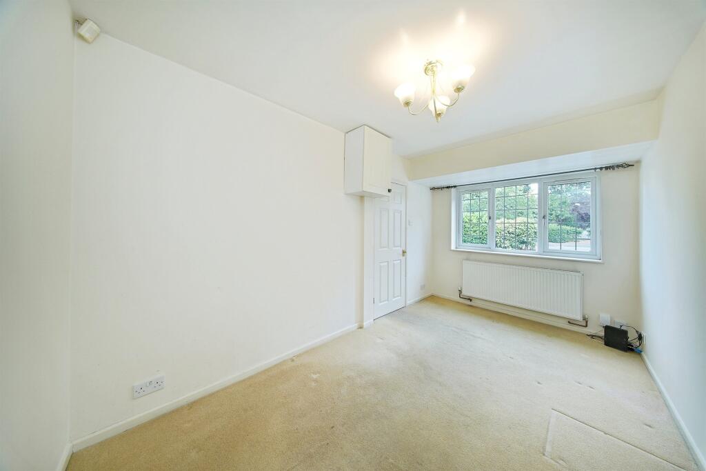 Lode Lane, SOLIHULL photo 4
