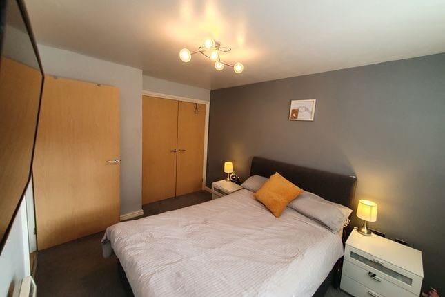 Apartment in Enfield - More