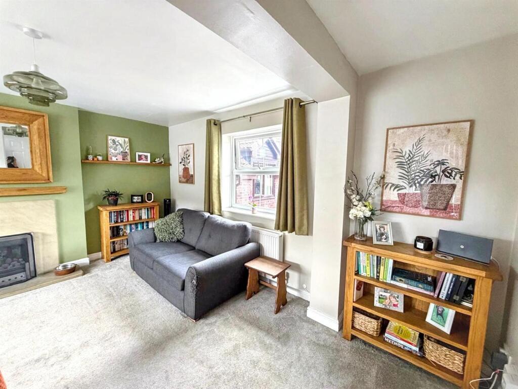 House in Bradford - View 3