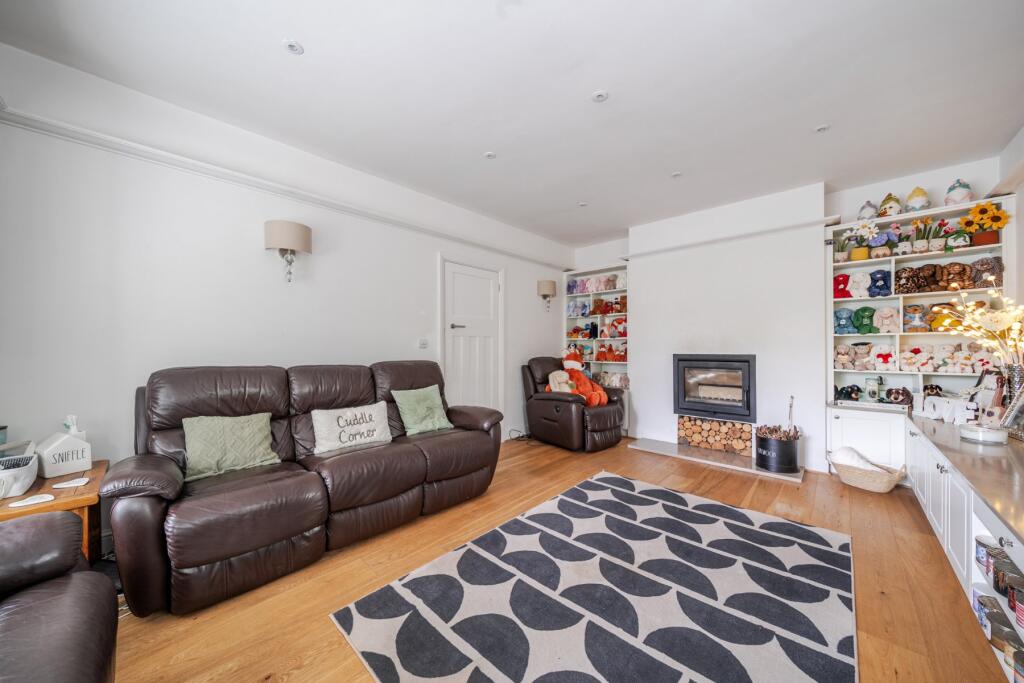 House in Guildford, Burpham - View 5