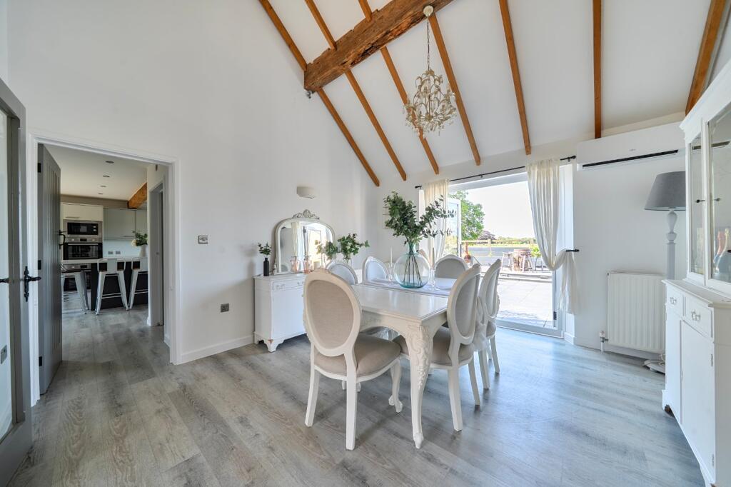 House in South Kesteven, Tallington - View 3