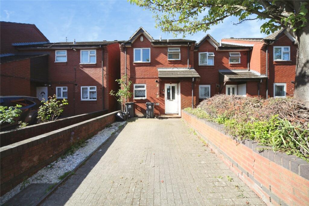 Main image of property: Hibbert Street, Luton, Bedfordshire, LU1