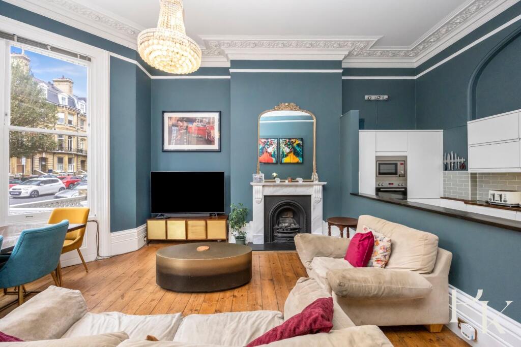 Apartment in Hove - More