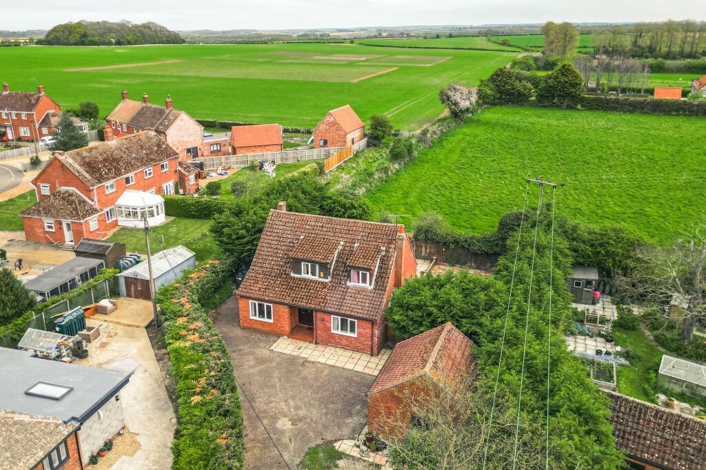 Main image of property: Detached Chalet with Endless Potential in Docking
