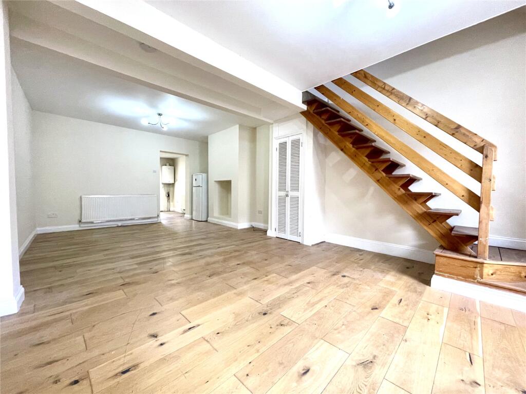 Main image of property: Jennings Street, Rodbourne, Swindon, SN2