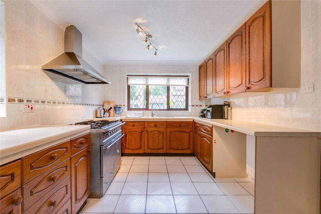 Mardley Wood, Oaklands, Welwyn, Hertfordshire, AL6 photo 4