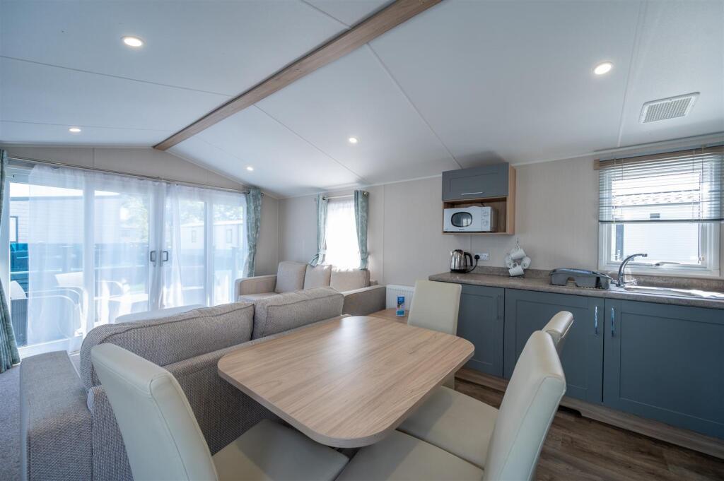Havant Road, Hayling Island - View 5