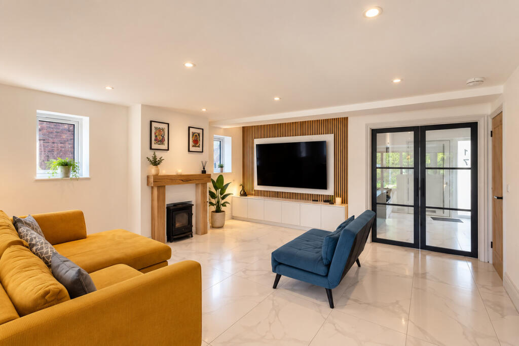 House in Sevenoaks - More