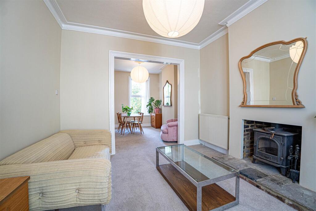 House in Tonbridge - More