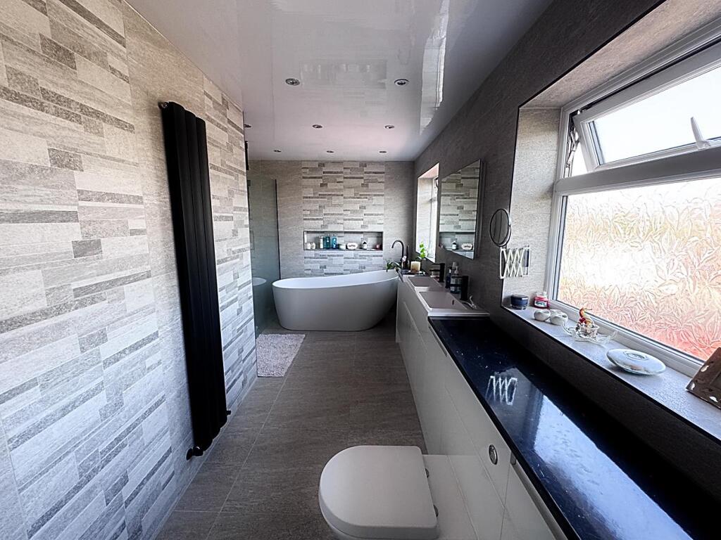 House in North Tyneside, North East - View 4