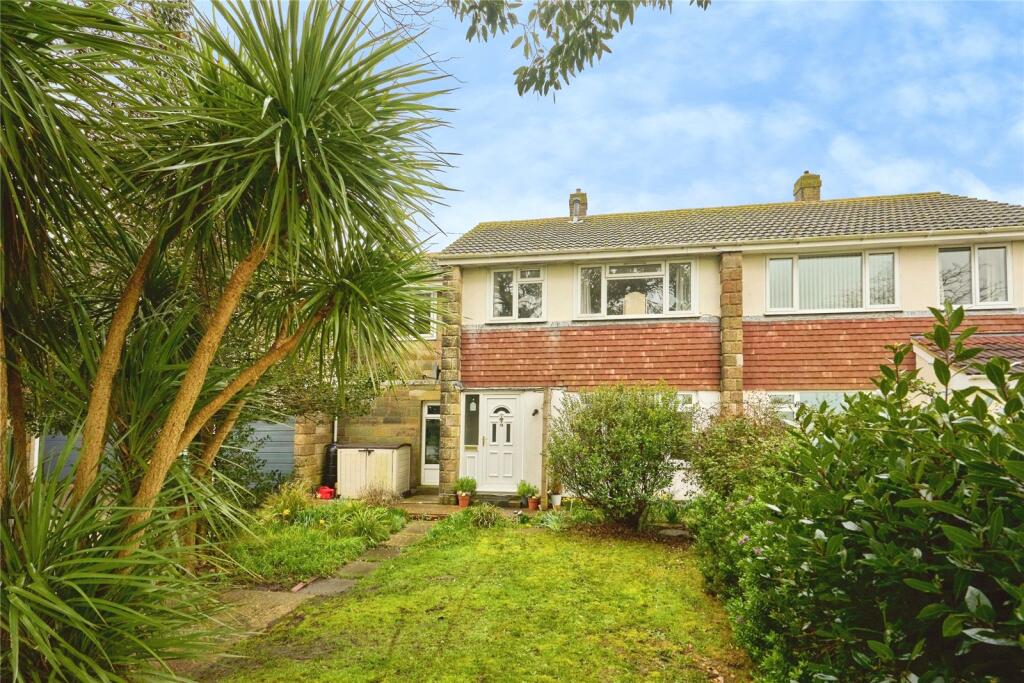 Main image of property: Nodes Road, Cowes, Isle of Wight, PO31