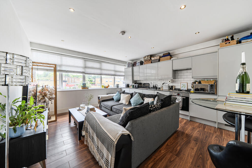 Rotary House, Breakspear Road, Ruislip – pohled 5