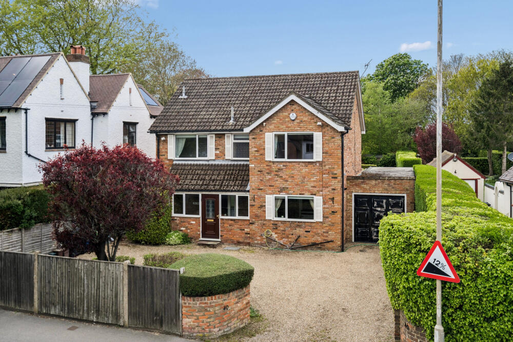 Main image of property: Kingsway, Chalfont St. Peter, Gerrards Cross, Buckinghamshire, SL9