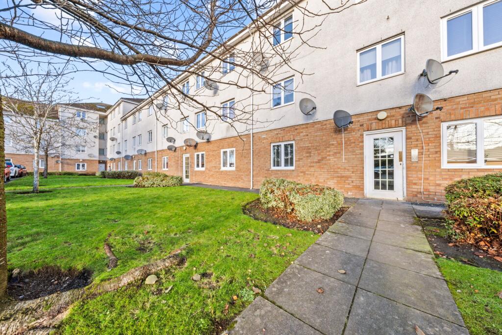 Main image of property: Flat 0/2,  Dyke Street, G69 6DZ