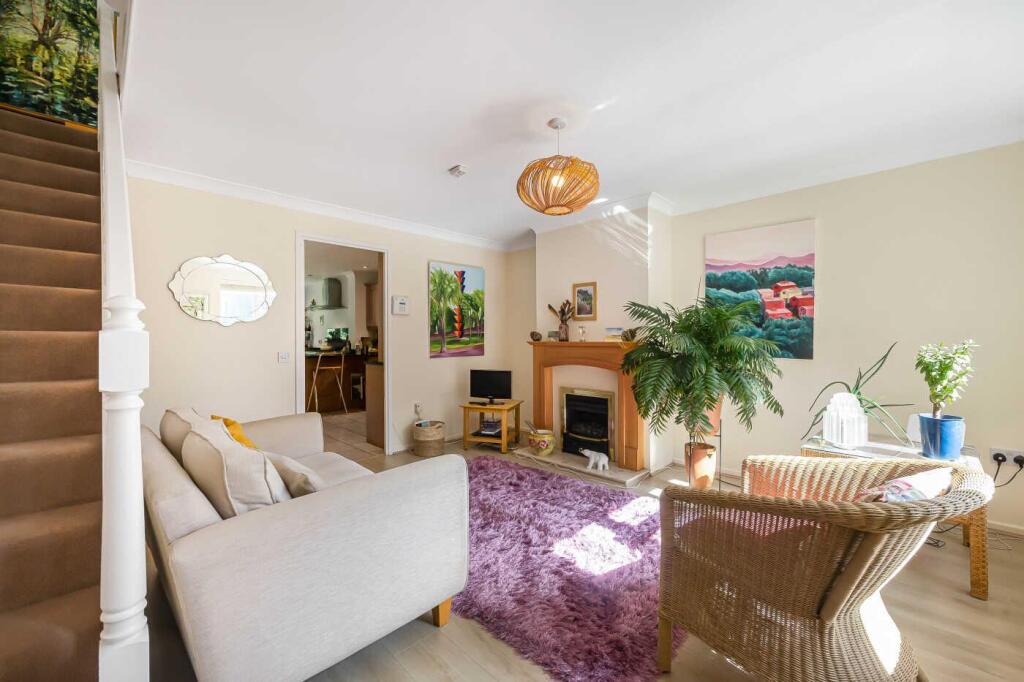 Gravett Close, Henley-on-Thames - View 2