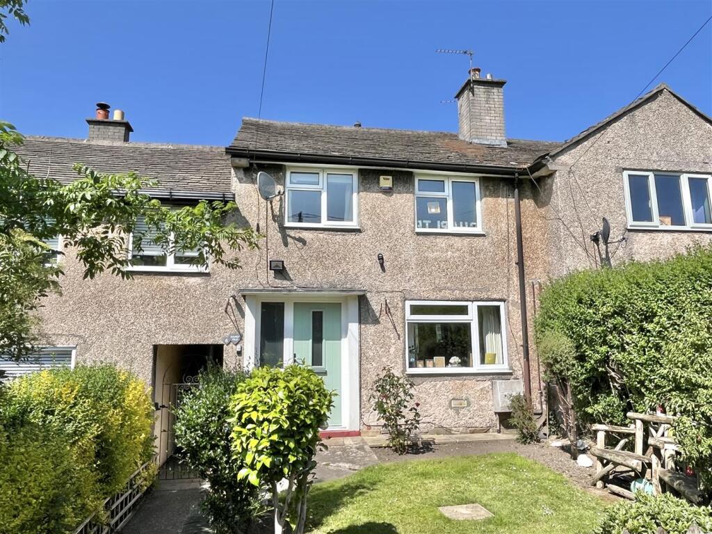 3-bed terraced on Church Fold, Charlesworth, Glossop, £237,000