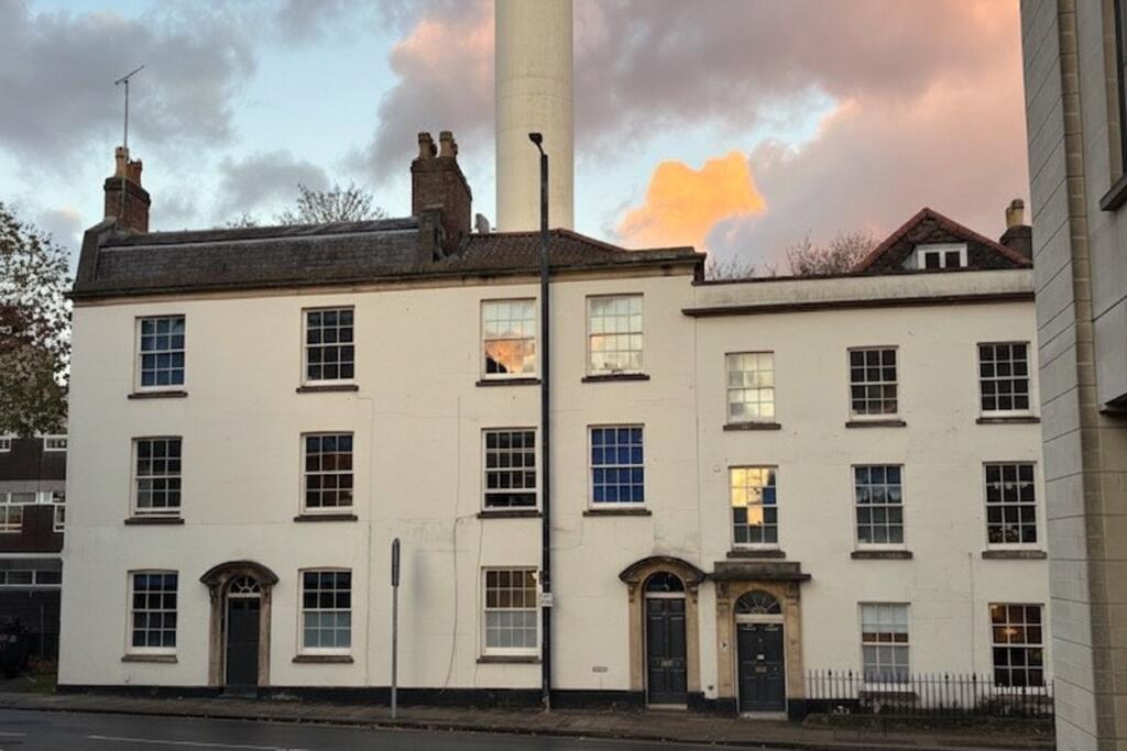 Apartment in Bristol, Tyndall's Park, City Centre - More