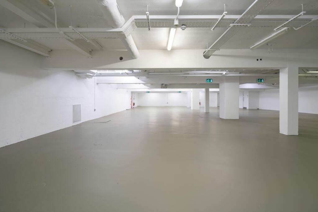 MC4417-4611-HR.jpg
