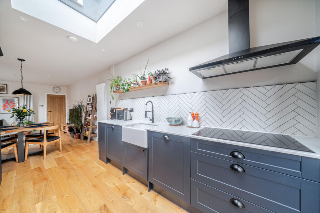 Main image of property: Clarendon Road, Tooting, London, SW19