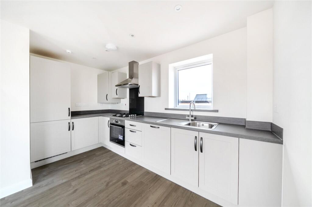 Apartment in Cambridge - View 5