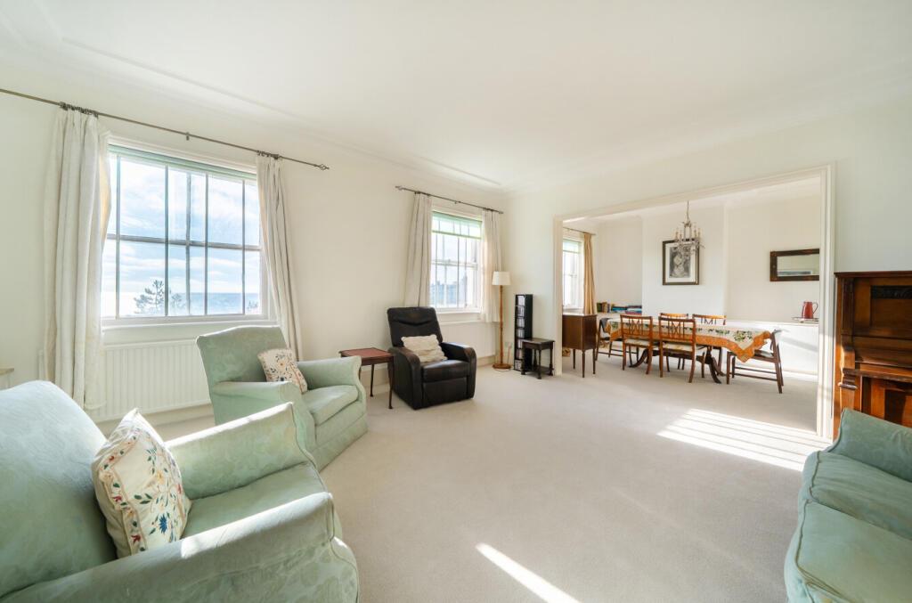 Apartment in Brighton - View 3