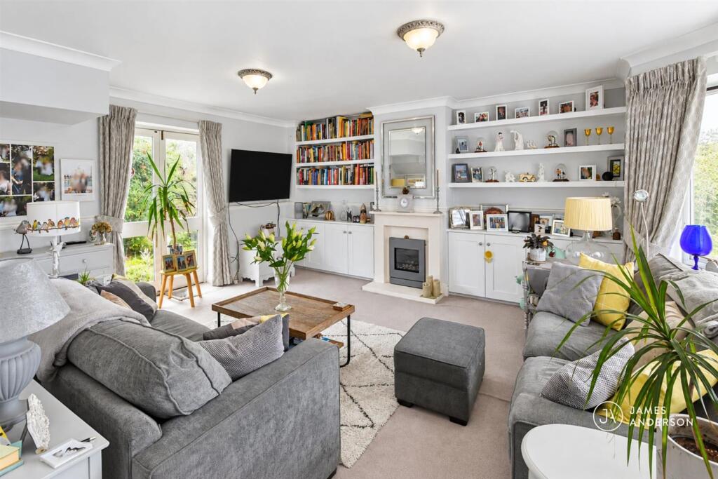 House in London, East Sheen - More