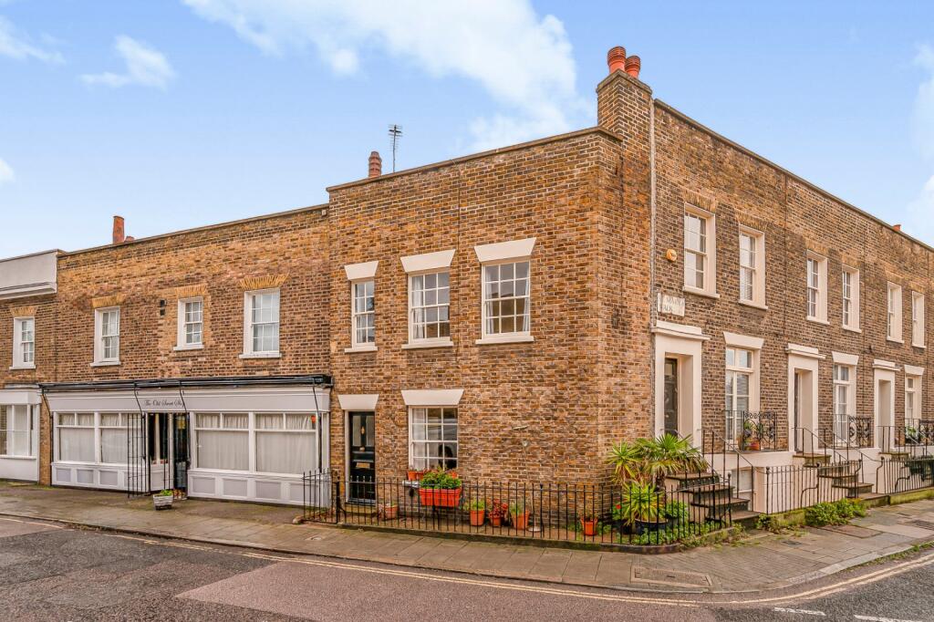 Main image of property: Walcot Square, 
Kennington, SE11
