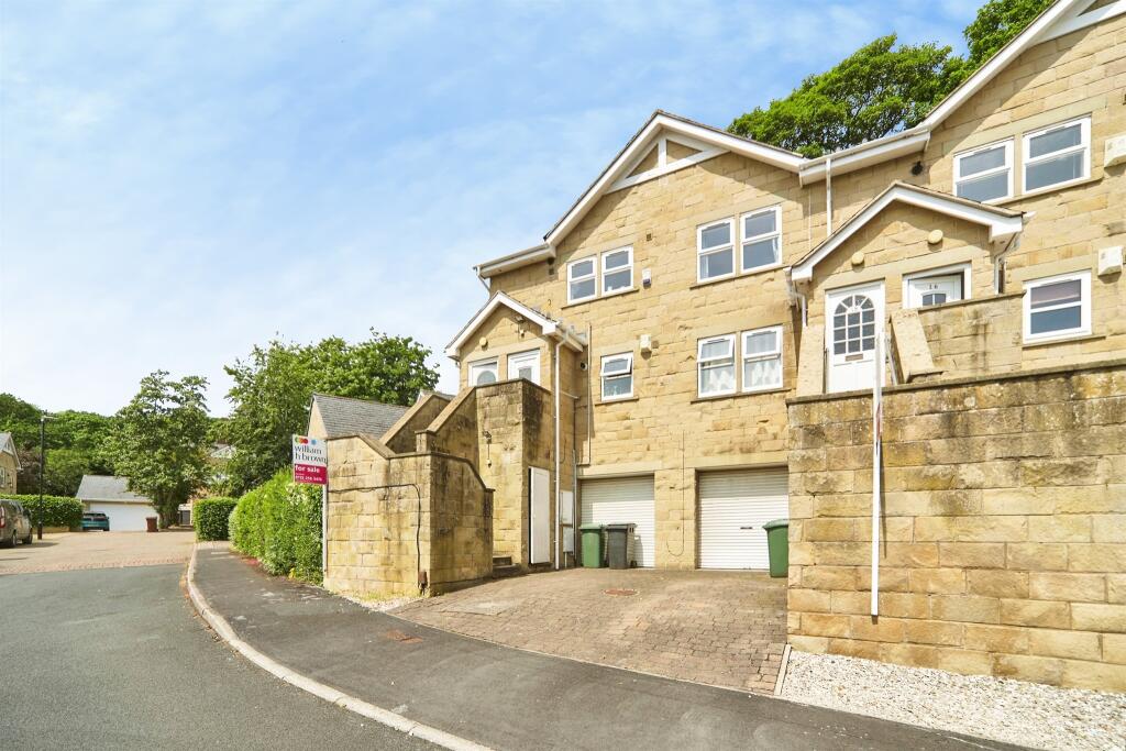 Main image of property: Newlay Wood Rise, Horsforth, Leeds