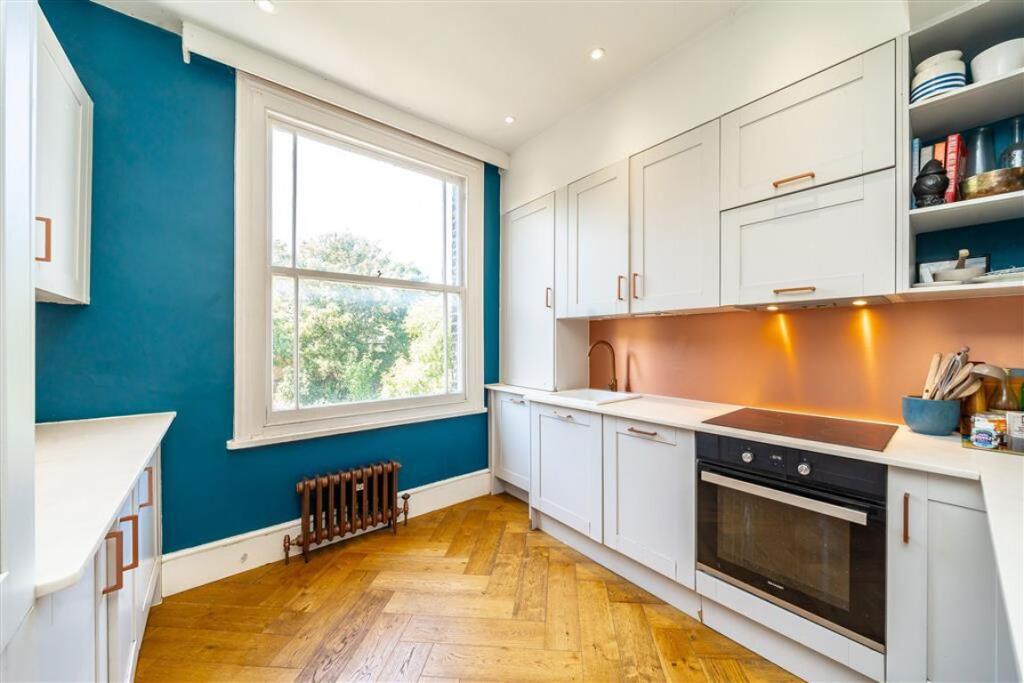 Apartment in London, New Cross Gate - View 5