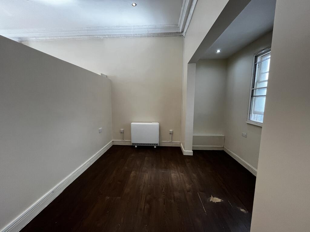 Apartment in Bristol - View 5