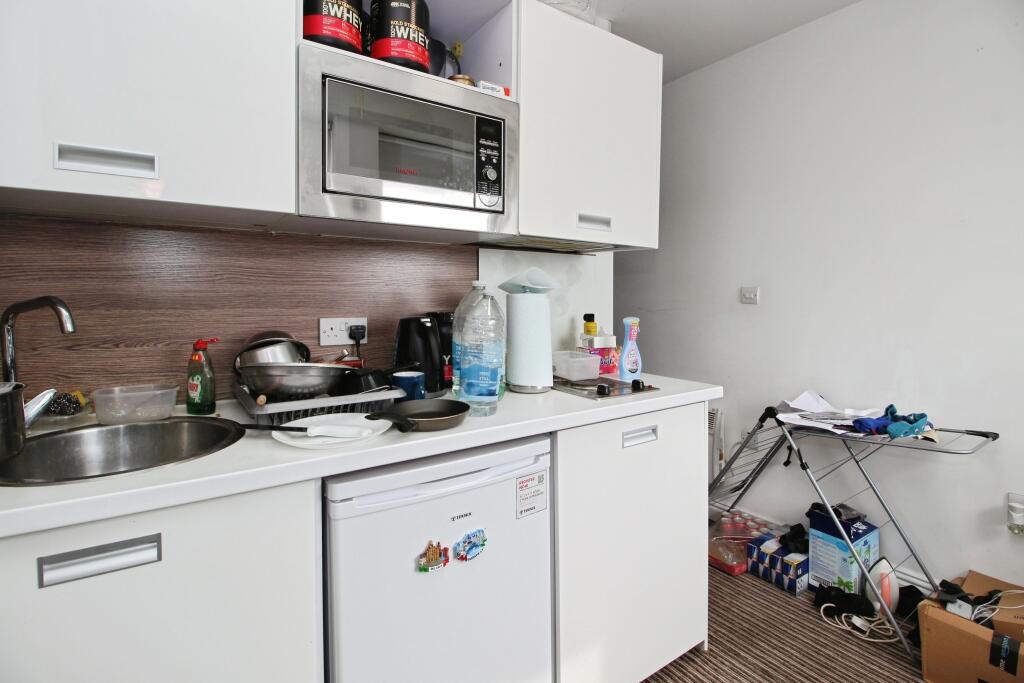 Additional image 12 of 178 Sunbridge Road, Bradford, BD1