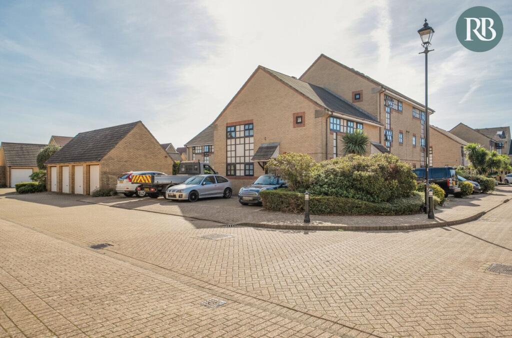 Main image of property: Emerald Quay, Shoreham-by-sea, BN43 5JN