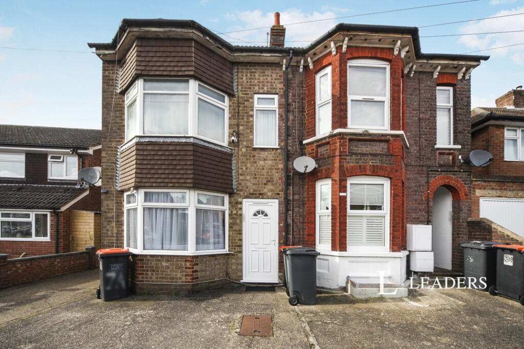 Main image of property: King Street, Dunstable, Bedfordshire, LU5